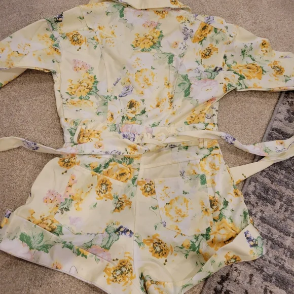 Floral Jumpsuit - Picture 9 of 10